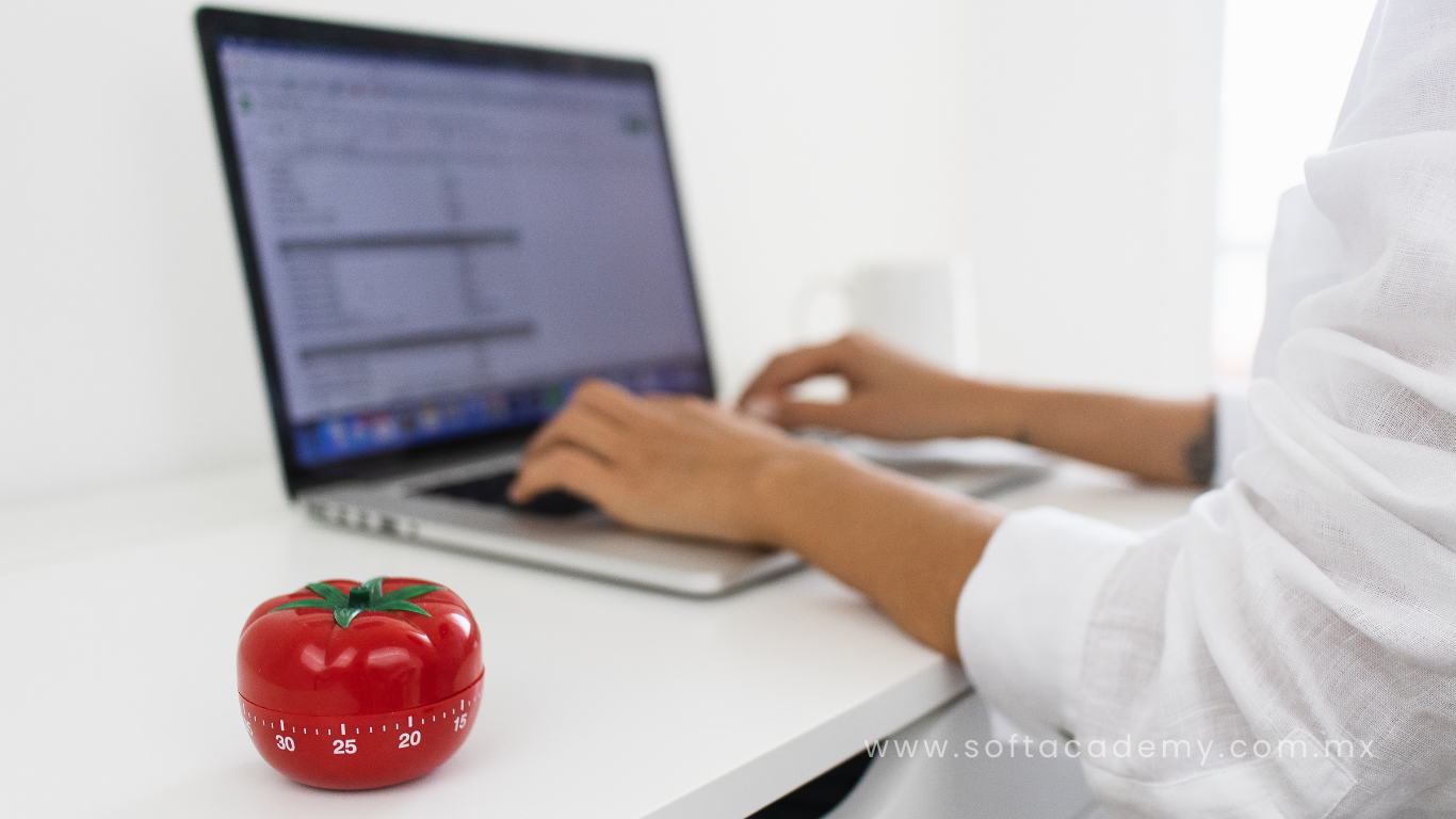 Técnica Pomodoro,gestión del tiempo,mejorar la concentración,aumentar la productividad,intervalos de 25 minutos,Francesco Cirillo,método Pomodoro,beneficios de la Técnica Pomodoro,estrategia de productividad,cómo implementar la Técnica Pomodoro.